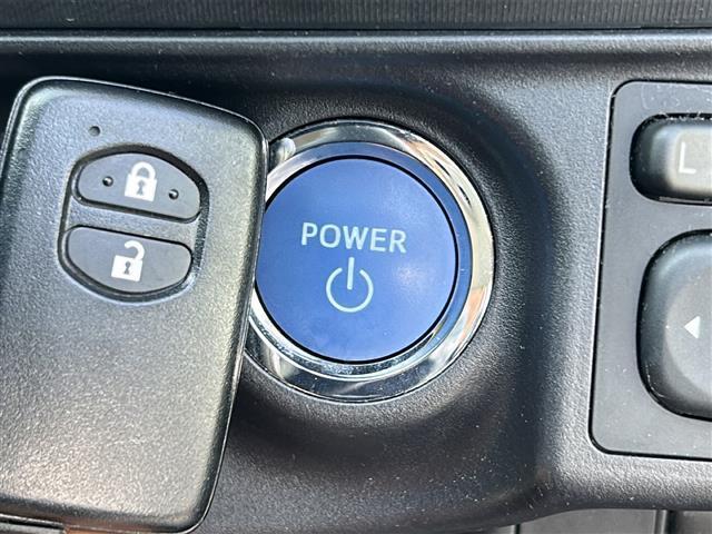 アクア Gブラックソフトレザーセレクション 禁煙車 ワンオーナー ソフトレザー ETC 社外ナビ LEDヘッドライト スマートキー プッシュスタート ドアミラーウインカー クルーズコントロール フルセグTV DVD再生機能有 ヒートシーター(12枚目)