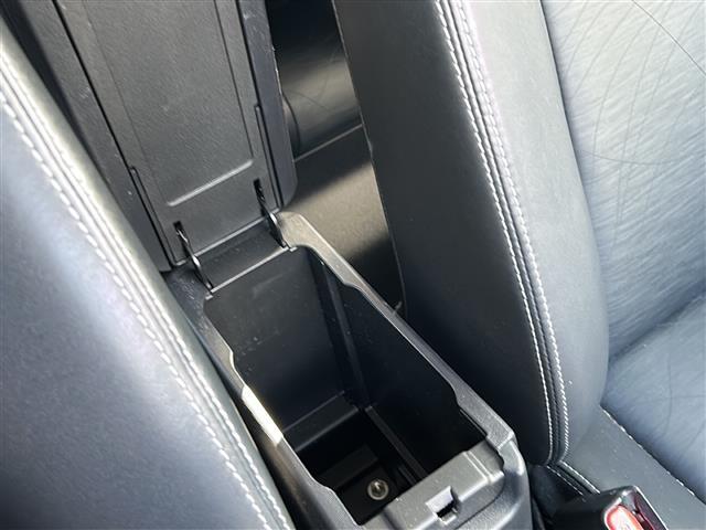 アクア Gブラックソフトレザーセレクション 禁煙車 ワンオーナー ソフトレザー ETC 社外ナビ LEDヘッドライト スマートキー プッシュスタート ドアミラーウインカー クルーズコントロール フルセグTV DVD再生機能有 ヒートシーター(20枚目)