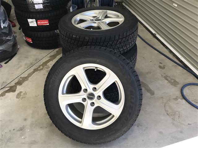 エクストレイル 20X 冬タイヤ積込み/フリップダウンモニター/純正ナビ/フルセグTV/Bluetooth/全周囲カメラ/ドライブレコーダー/デジタルインナーミラー/プロパイロット/衝突被害軽減ブレーキ(6枚目)