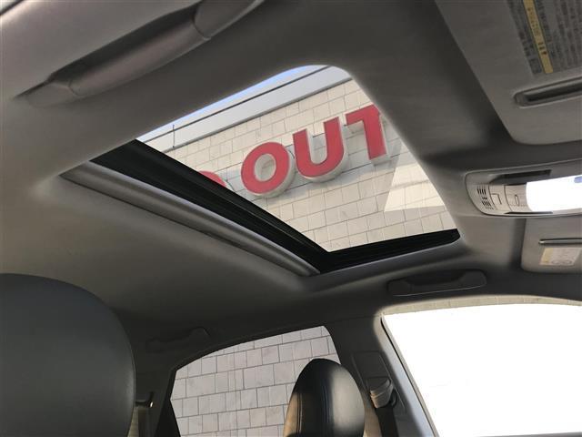 ＲＸ ＲＸ４５０ｈ　バージョンＬ　サンルーフ／純正ナビ／フルセグＴＶ／バックカメラ／コーナーセンサー／レーダークルーズコントロール／レザーシート／パワーシート／シートヒーター／エアシート／電動リアゲート／ステアリングスイッチ（6枚目）