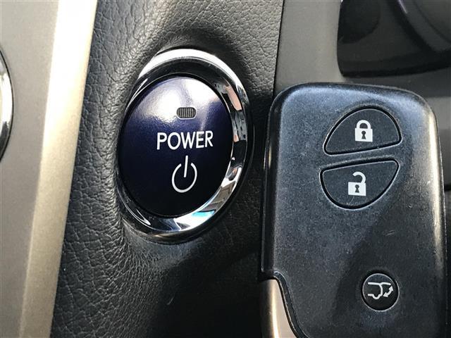 ＲＸ ＲＸ４５０ｈ　バージョンＬ　サンルーフ／純正ナビ／フルセグＴＶ／バックカメラ／コーナーセンサー／レーダークルーズコントロール／レザーシート／パワーシート／シートヒーター／エアシート／電動リアゲート／ステアリングスイッチ（15枚目）