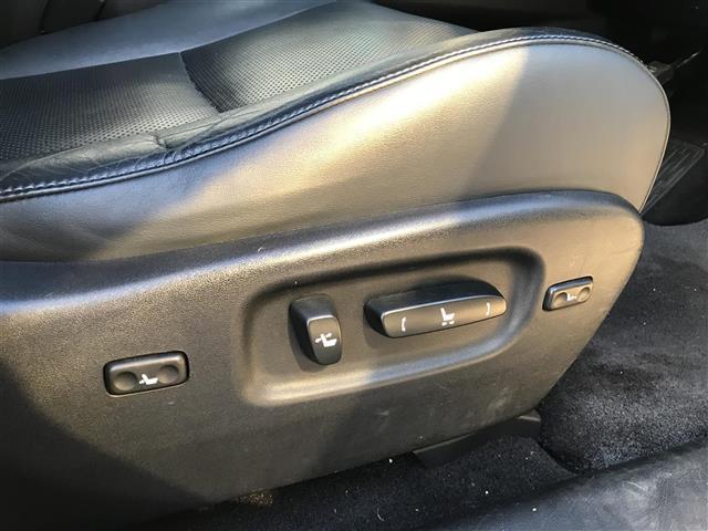 ＲＸ ＲＸ４５０ｈ　バージョンＬ　サンルーフ／純正ナビ／フルセグＴＶ／バックカメラ／コーナーセンサー／レーダークルーズコントロール／レザーシート／パワーシート／シートヒーター／エアシート／電動リアゲート／ステアリングスイッチ（22枚目）