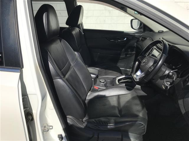 エクストレイル ２０Ｘｉ　純正ナビ／フルセグＴＶ／Ｂｌｕｅｔｏｏｔｈ／全周囲カメラ／ドライブレコーダー／デジタルインナーミラー／プロパイロット／エマージェンシーブレーキ／コーナーセンサー／レーンキープアシスト（32枚目）