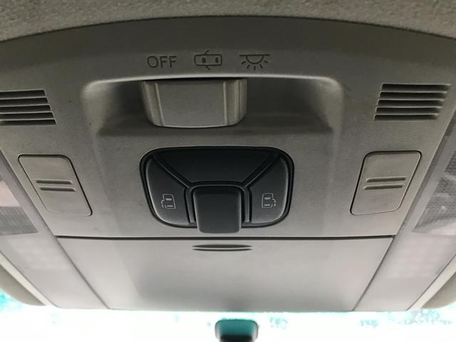 ヴェルファイア ２．４Ｚ　フリップダウンモニター／ナビ／バックカメラ／コーナーセンサー／両側パワースライドドア／プッシュスタート／スマートキー／ステアリングスイッチ／ＥＴＣ（11枚目）