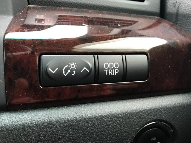 ヴェルファイア ２．４Ｚ　フリップダウンモニター／ナビ／バックカメラ／コーナーセンサー／両側パワースライドドア／プッシュスタート／スマートキー／ステアリングスイッチ／ＥＴＣ（30枚目）