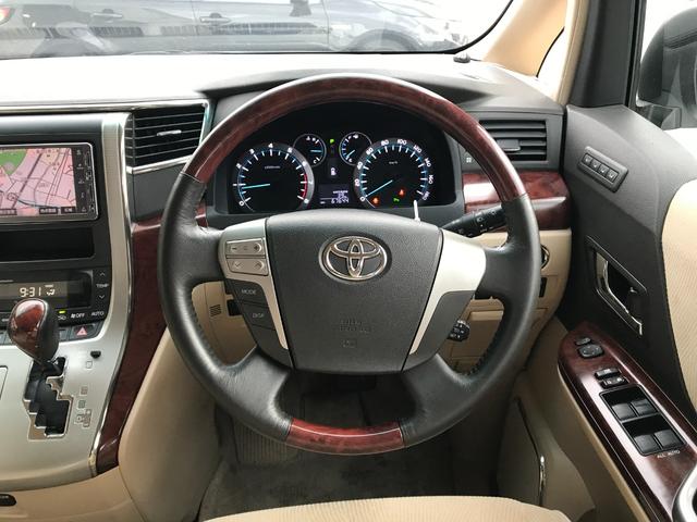 アルファード ２４０Ｇ　後席モニター／純正ナビ／フルセグＴＶ／バックカメラ／パワーシート／クルーズコントロール／両側パワースライドドア／純正ＡＷ１８インチ／スマートキー／プッシュスタート／キセノンヘッドライト（8枚目）