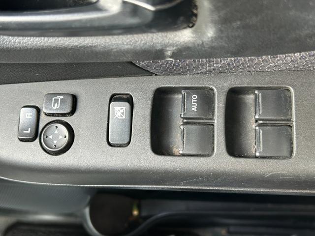 スペーシア Ｘ　純正ナビ／フルセグテレビ／Ｂｌｕｅｔｏｏｔｈ／ＣＤ／ＤＶＤ／両側パワースライドドア／全方位カメラ／シートヒーター／ＨＩＤヘッドライト／オートライト／レーンアシスト／衝突軽減ブレーキ／オートエアコン（29枚目）