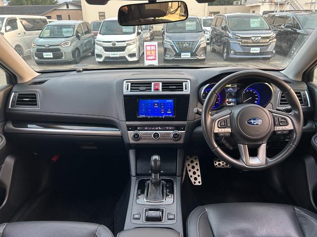 レガシィアウトバック リミテッド 4WD/社外ナビ/フルセグテレビ/Bluetooth/CD/DVD/バックカメラ/パワーバックドア/パワーシート/メモリーシート/シートヒーター/サンルーフ/クルーズコントロール/レーンアシスト(2枚目)
