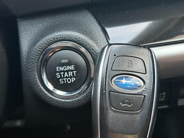 レガシィアウトバック リミテッド 4WD/社外ナビ/フルセグテレビ/Bluetooth/CD/DVD/バックカメラ/パワーバックドア/パワーシート/メモリーシート/シートヒーター/サンルーフ/クルーズコントロール/レーンアシスト(14枚目)