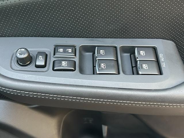 レガシィアウトバック リミテッド 4WD/社外ナビ/フルセグテレビ/Bluetooth/CD/DVD/バックカメラ/パワーバックドア/パワーシート/メモリーシート/シートヒーター/サンルーフ/クルーズコントロール/レーンアシスト(32枚目)