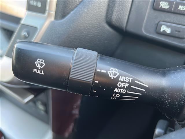 クラウンマジェスタ Ｃタイプ　サンルーフ　純正ＨＤＤナビ　レザーシート　ＥＴＣ２．０　ＤＶＤ再生機能有　純正アルミホイール　パワーシート　プッシュスタート　バックカメラ　純正フロアマット　カーテンエアバッグ　クルーズコントロール（19枚目）