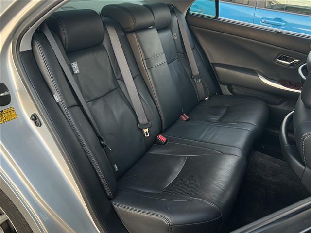 クラウンマジェスタ Ｃタイプ　サンルーフ　純正ＨＤＤナビ　レザーシート　ＥＴＣ２．０　ＤＶＤ再生機能有　純正アルミホイール　パワーシート　プッシュスタート　バックカメラ　純正フロアマット　カーテンエアバッグ　クルーズコントロール（26枚目）