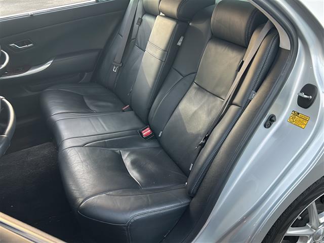 クラウンマジェスタ Ｃタイプ　サンルーフ　純正ＨＤＤナビ　レザーシート　ＥＴＣ２．０　ＤＶＤ再生機能有　純正アルミホイール　パワーシート　プッシュスタート　バックカメラ　純正フロアマット　カーテンエアバッグ　クルーズコントロール（27枚目）