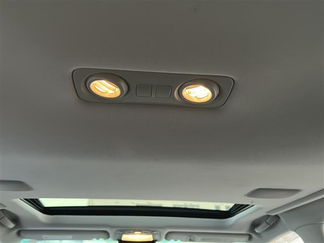 クラウンマジェスタ Ｃタイプ　サンルーフ　純正ＨＤＤナビ　レザーシート　ＥＴＣ２．０　ＤＶＤ再生機能有　純正アルミホイール　パワーシート　プッシュスタート　バックカメラ　純正フロアマット　カーテンエアバッグ　クルーズコントロール（28枚目）