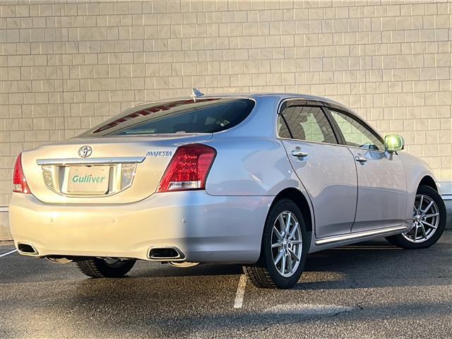 クラウンマジェスタ Ｃタイプ　サンルーフ　純正ＨＤＤナビ　レザーシート　ＥＴＣ２．０　ＤＶＤ再生機能有　純正アルミホイール　パワーシート　プッシュスタート　バックカメラ　純正フロアマット　カーテンエアバッグ　クルーズコントロール（33枚目）