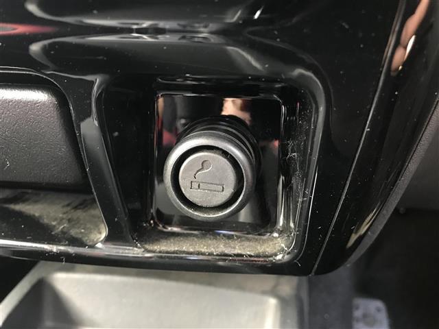 ジムニー クロスアドベンチャー　社外ナビ／ワンセグＴＶ／リモコンキー／レザーシート／シートヒーター／ヘッドライトレベライザー／ＥＴＣ／背面タイヤ／ウインカーミラー（17枚目）