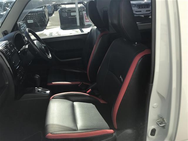 ジムニー クロスアドベンチャー　社外ナビ／ワンセグＴＶ／リモコンキー／レザーシート／シートヒーター／ヘッドライトレベライザー／ＥＴＣ／背面タイヤ／ウインカーミラー（32枚目）