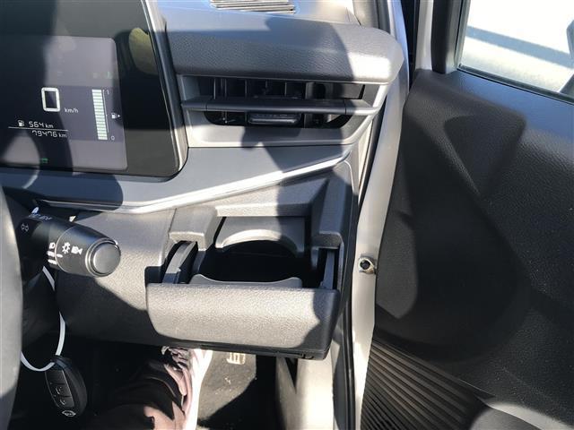 ノート Ｘ　ＦＯＵＲ　純正ナビ／フルセグＴＶ／Ｂｌｕｅｔｏｏｔｈ／全周囲カメラ／デジタルインナーミラー／プロパイロット／エマージェンシーブレーキ／レーンキープアシスト／レーダークルーズコントロール／プッシュスタート（22枚目）