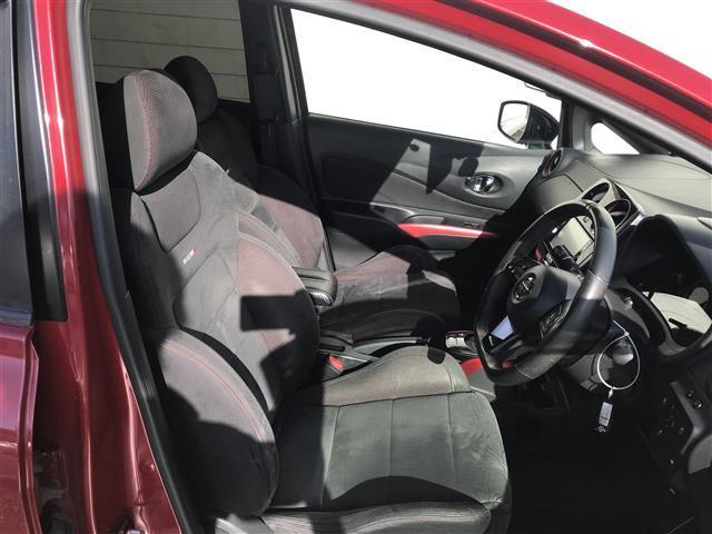 ノート ｅ－パワー　ニスモ　ローダウン／エアロパーツ／純正ナビ／フルセグＴＶ／Ｂｌｕｅｔｏｏｔｈ／全周囲カメラ／デジタルインナーミラー／ドライブレコーダー／エマージェンシーブレーキ／コーナーセンサー／レーンキープアシス（14枚目）