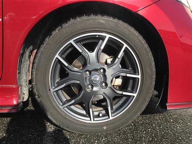 ノート ｅ－パワー　ニスモ　ローダウン／エアロパーツ／純正ナビ／フルセグＴＶ／Ｂｌｕｅｔｏｏｔｈ／全周囲カメラ／デジタルインナーミラー／ドライブレコーダー／エマージェンシーブレーキ／コーナーセンサー／レーンキープアシス（17枚目）