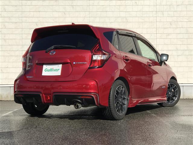 ノート ｅ－パワー　ニスモ　ローダウン／エアロパーツ／純正ナビ／フルセグＴＶ／Ｂｌｕｅｔｏｏｔｈ／全周囲カメラ／デジタルインナーミラー／ドライブレコーダー／エマージェンシーブレーキ／コーナーセンサー／レーンキープアシス（20枚目）