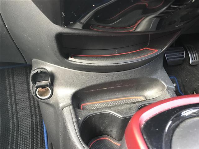 ノート ｅ－パワー　ニスモ　ローダウン／エアロパーツ／純正ナビ／フルセグＴＶ／Ｂｌｕｅｔｏｏｔｈ／全周囲カメラ／デジタルインナーミラー／ドライブレコーダー／エマージェンシーブレーキ／コーナーセンサー／レーンキープアシス（30枚目）