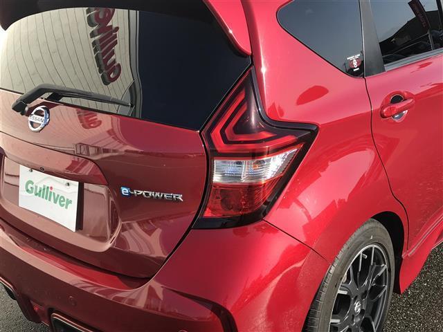 ノート ｅ－パワー　ニスモ　ローダウン／エアロパーツ／純正ナビ／フルセグＴＶ／Ｂｌｕｅｔｏｏｔｈ／全周囲カメラ／デジタルインナーミラー／ドライブレコーダー／エマージェンシーブレーキ／コーナーセンサー／レーンキープアシス（43枚目）