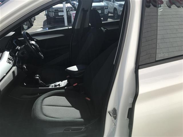 Ｘ１ ｘＤｒｉｖｅ　１８ｄ　純正ナビ／Ｂｌｕｅｔｏｏｔｈ、ＵＳＢ、ＤＶＤ、ＣＤ／バックカメラ／ドライブレコーダー／純正フロアマット／パーキングアシスト／レーンアシスト／オートライト／ＬＥＤヘッドライト（30枚目）