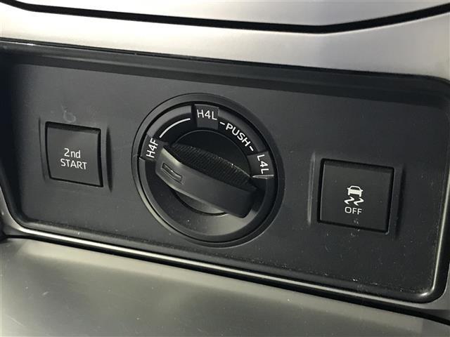 ランドクルーザープラド TX Lパッケージ サンルーフ/フリップダウンモニター/純正AW冬タイヤ車載/アルパイン9型ナビ/フルセグTV/Bluetooth/バックカメラ/プリクラッシュセーフティ/クリアランスソナー/レーンキープアシスト(9枚目)