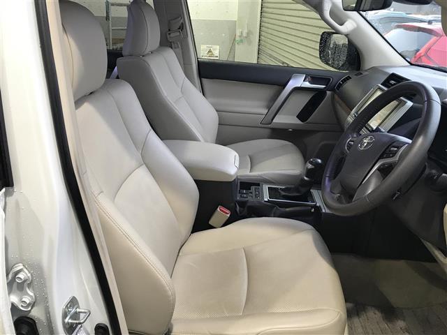 ランドクルーザープラド TX Lパッケージ サンルーフ/フリップダウンモニター/純正AW冬タイヤ車載/アルパイン9型ナビ/フルセグTV/Bluetooth/バックカメラ/プリクラッシュセーフティ/クリアランスソナー/レーンキープアシスト(14枚目)
