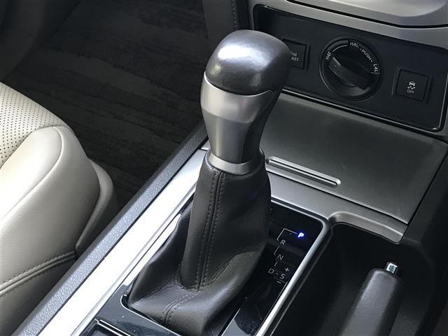ランドクルーザープラド TX Lパッケージ サンルーフ/フリップダウンモニター/純正AW冬タイヤ車載/アルパイン9型ナビ/フルセグTV/Bluetooth/バックカメラ/プリクラッシュセーフティ/クリアランスソナー/レーンキープアシスト(29枚目)
