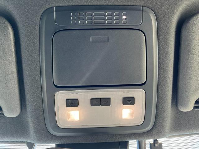 ハイブリッドSi ダブルバイビー 純正9型ナビ フルセグTV フリップダウンモニター バックカメラ ドライブレコーダー トヨタセーフティーセンス プッシュスタート 両側パワースライドドア レザーシート LEDライト ビルトインETC(36枚目)