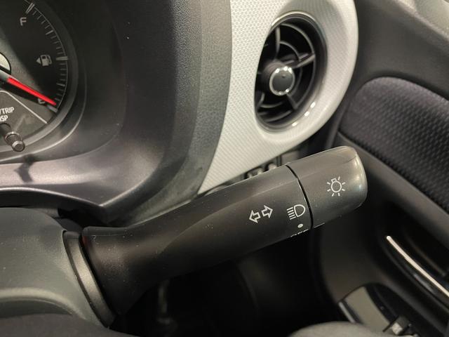 1.0F スマートスタイル 純正ナビ/TV/衝突軽減ブレーキ/ハイビームアシスト/ビルトインETC/バックカメラ/スマートキー/プッシュスタート/純正フロアマット/ドアバイザー/電動格納ミラー(33枚目)