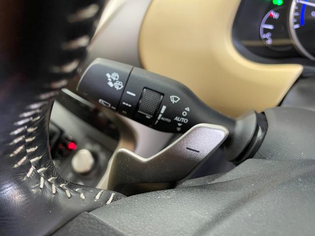 NX300h Iパッケージ 純正ナビ/フルセグTV/全周囲カメラ/クルーズコントロール/ブラインドスポット/クリアランスソナー/サンルーフ /ステアリングヒーター/パワーバックドア/LEDヘッドライト/パドルシフト/ETC(37枚目)