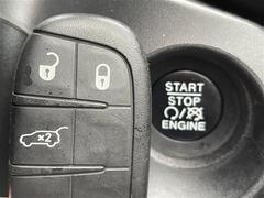 ◆【スマートキー・プッシュスタート】鍵を挿さずにポケットに入れたまま鍵の開閉、エンジンの始動まで行えます。 7