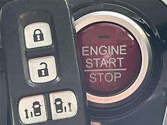 ◆【スマートキー・プッシュスタート】鍵を挿さずにポケットに入れたまま鍵の開閉、エンジンの始動まで行えます。 6