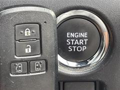 ◆【スマートキー・プッシュスタート】鍵を挿さずにポケットに入れたまま鍵の開閉、エンジンの始動まで行えます。 5