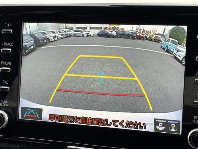 ヤリス ハイブリッドＧ　トヨタセーフティセンス　衝突軽減／クリアランスソナー／パーキングサポートブレーキ　純正８型ディスプレイオーディオ　ＣＤ／ＤＶＤ　バックカメラ　純正フロアマット　スマートキー２本　前後ドライブレコーダー（7枚目）