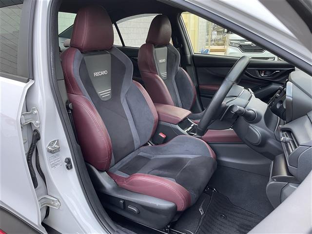 WRX S4 STIスポーツR EX アイサイトX 純正11.6型メモリーナビ 純正フルエアロ バックカメラ RECAROハーフレザーシート 前席パワーシート 全席シートヒーター BSM アダプティブドライビングビーム 純正フロアマット(14枚目)