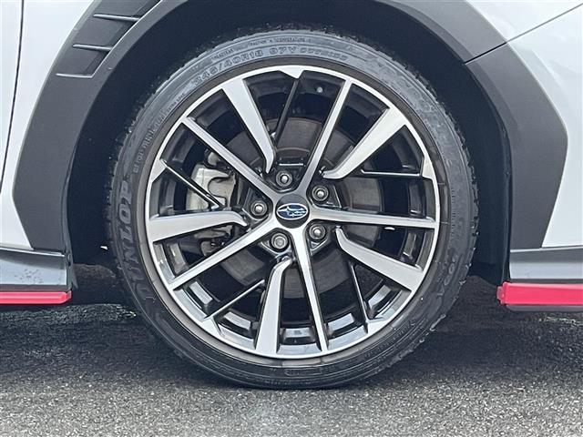 WRX S4 STIスポーツR EX アイサイトX 純正11.6型メモリーナビ 純正フルエアロ バックカメラ RECAROハーフレザーシート 前席パワーシート 全席シートヒーター BSM アダプティブドライビングビーム 純正フロアマット(17枚目)