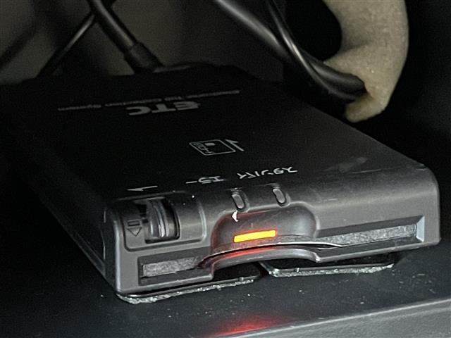 ノート e-パワー X 純正SDナビ フルセグ Bluetooth 前方ドライブレコーダー 前後コーナーセンサー ヒーターミラ パワーステアリング LEDヘッドライト 純正フロアマット 電動格納ミラー ステアリングスイッチ(8枚目)