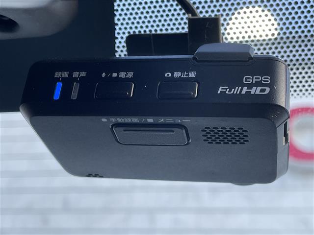 ノート e-パワー X 純正SDナビ フルセグ Bluetooth 前方ドライブレコーダー 前後コーナーセンサー ヒーターミラ パワーステアリング LEDヘッドライト 純正フロアマット 電動格納ミラー ステアリングスイッチ(9枚目)