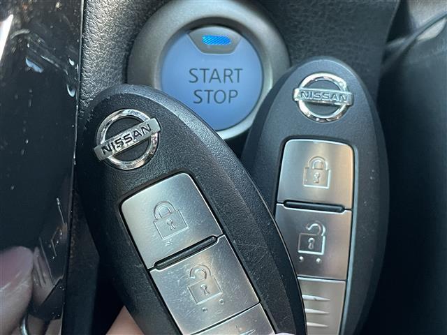 ノート e-パワー X 純正SDナビ フルセグ Bluetooth 前方ドライブレコーダー 前後コーナーセンサー ヒーターミラ パワーステアリング LEDヘッドライト 純正フロアマット 電動格納ミラー ステアリングスイッチ(12枚目)