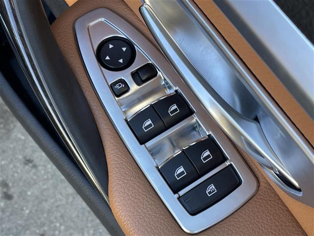 4シリーズ 420iグランクーペ Mスポーツ ワンオーナー 純正9インチメモリーナビ バックカメラ フルセグ 茶レザーシート 前席シートヒーター ツインパワーターボ 前席パワーシート 木目調内装 社外マフラー パドルシフト AHB 純正19型AW(20枚目)