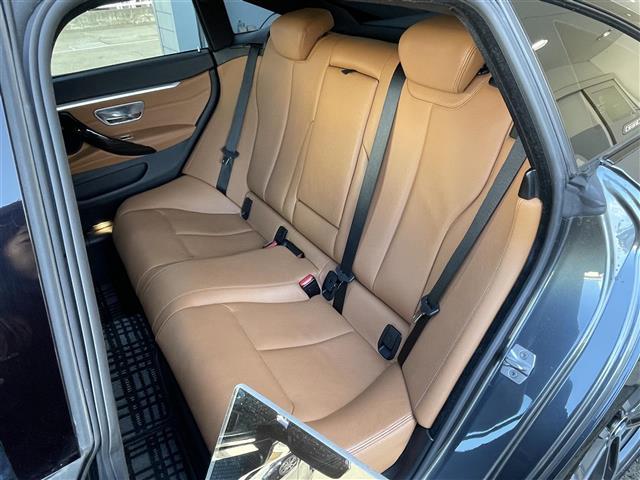 4シリーズ 420iグランクーペ Mスポーツ ワンオーナー 純正9インチメモリーナビ バックカメラ フルセグ 茶レザーシート 前席シートヒーター ツインパワーターボ 前席パワーシート 木目調内装 社外マフラー パドルシフト AHB 純正19型AW(34枚目)