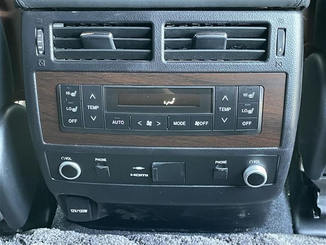 ランドクルーザー ZX ワンオーナー サンルーフ 純正SDナビ モデリスタフルエアロ 全周囲カメラ 茶レザーシート 前席エアシート 全席シートヒーター 前席パワーシート BSM ステアリングヒーター 純正ヘッドレストモニター(29枚目)