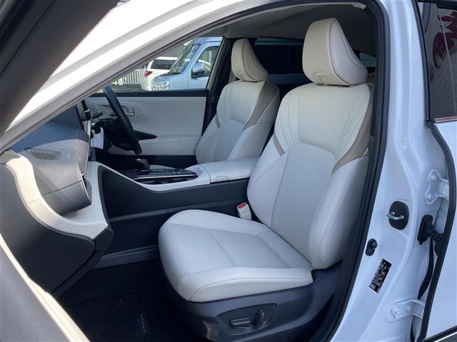 クラウンクロスオーバー Gアドバンスド・レザーパッケージ モデリスタフルエアロ 純正11型メモリーナビ 全周囲カメラ フルセグ Miracast 白レザーシート 前席エアシート 前席シートヒーター 白内装 前席パワーシート 4眼LEDヘッドライト BSM(33枚目)