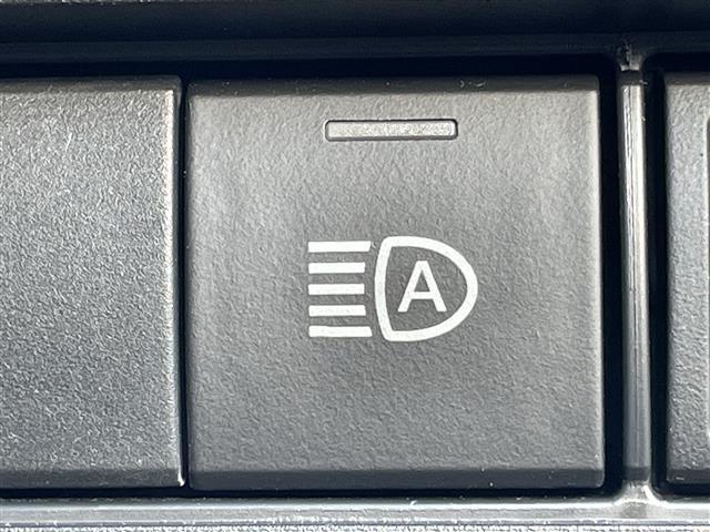 プリウス Z サンルーフ 純正メモリーナビ 全周囲カメラ フルセグ Miracast パーキングアシスト 前席エアシート 前席シートヒーター レザーシート デジタルミラー BSM ステアリングヒーター 純正19AW(29枚目)