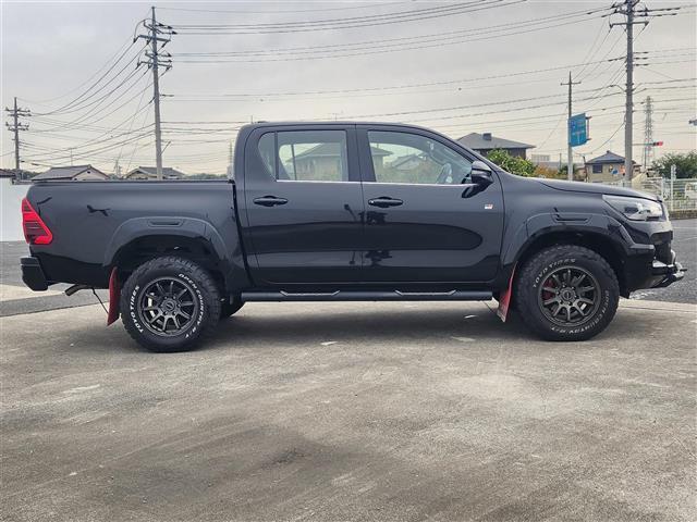 ハイラックス Z GRスポーツ 純正8インチナビ 全方位カメラ クルコン ETC ハーフレザーシート パワーシート パドルシフト 衝突被害軽減ブレーキ 車線逸脱警報 JAOS17インチアルミ JAOSマッドガード 社外トノカバー(15枚目)