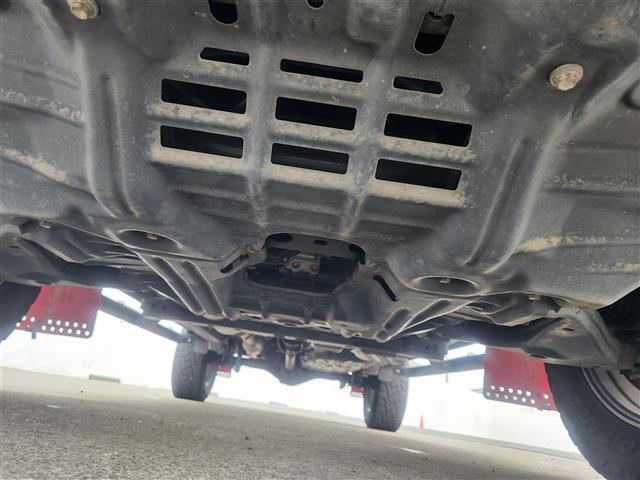 ハイラックス Z GRスポーツ 純正8インチナビ 全方位カメラ クルコン ETC ハーフレザーシート パワーシート パドルシフト 衝突被害軽減ブレーキ 車線逸脱警報 JAOS17インチアルミ JAOSマッドガード 社外トノカバー(38枚目)